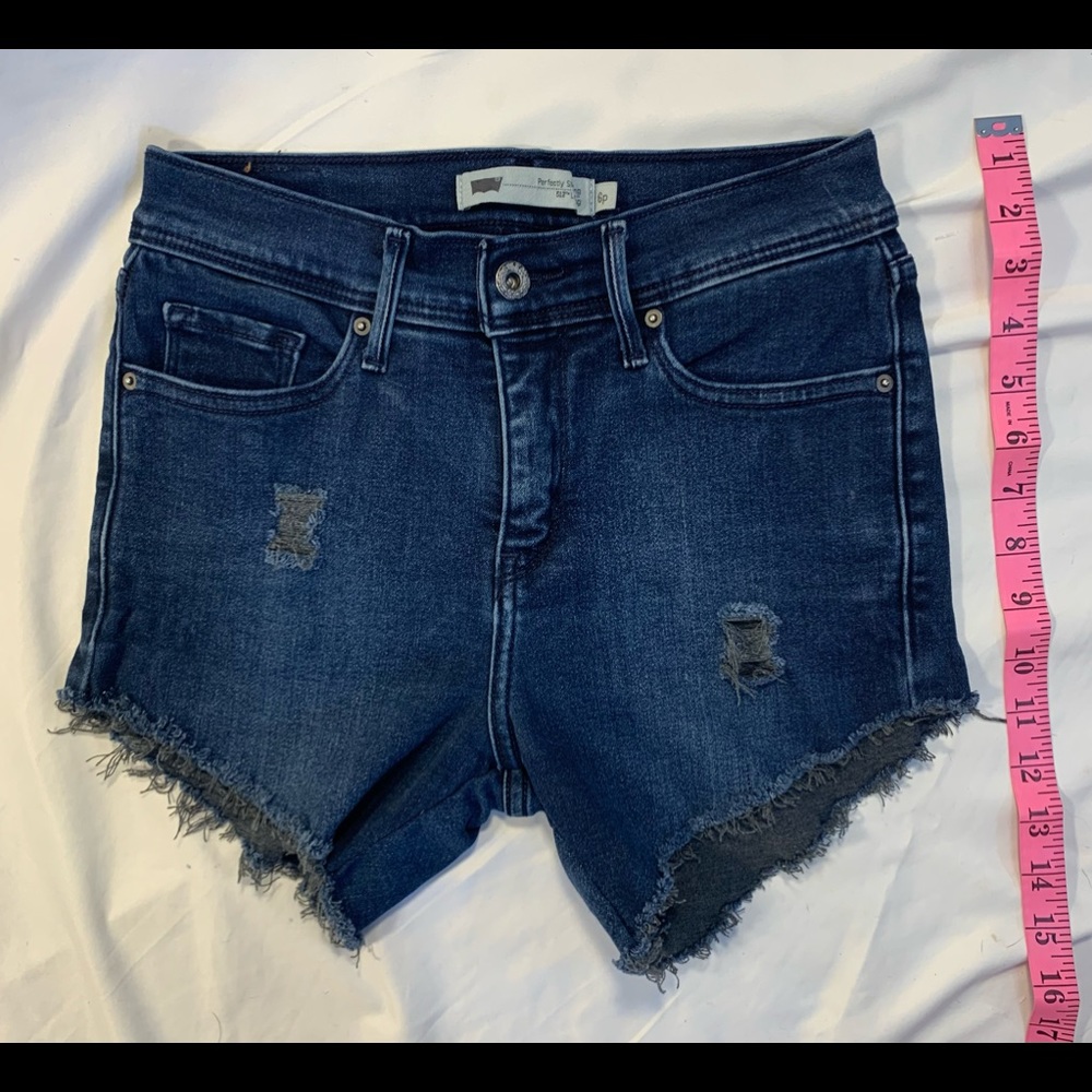 LEVIS 512 Slimming Shorts MUST BUY ADDITIONAL ITEMS TO BUY